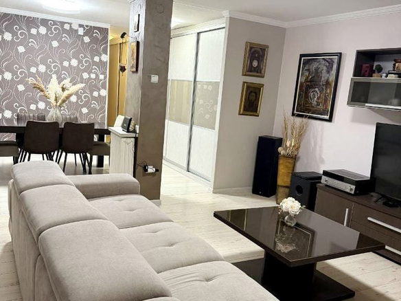 Stan Prodaja Novi Sad  78 m2