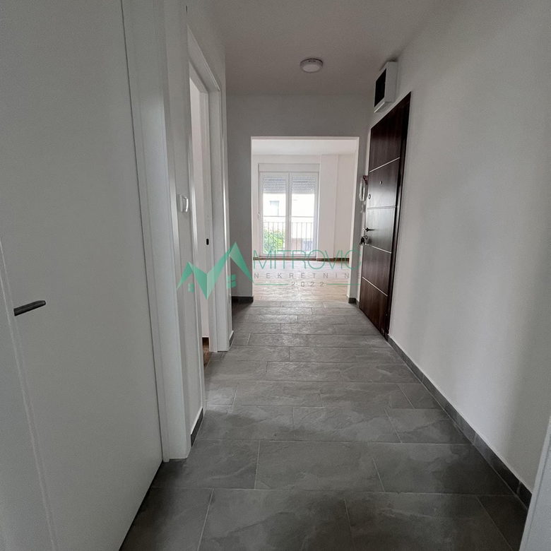 Stan Prodaja Novi Sad  65 m2