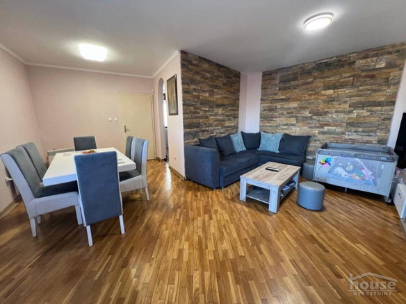 Stan Prodaja Novi Sad  71 m2