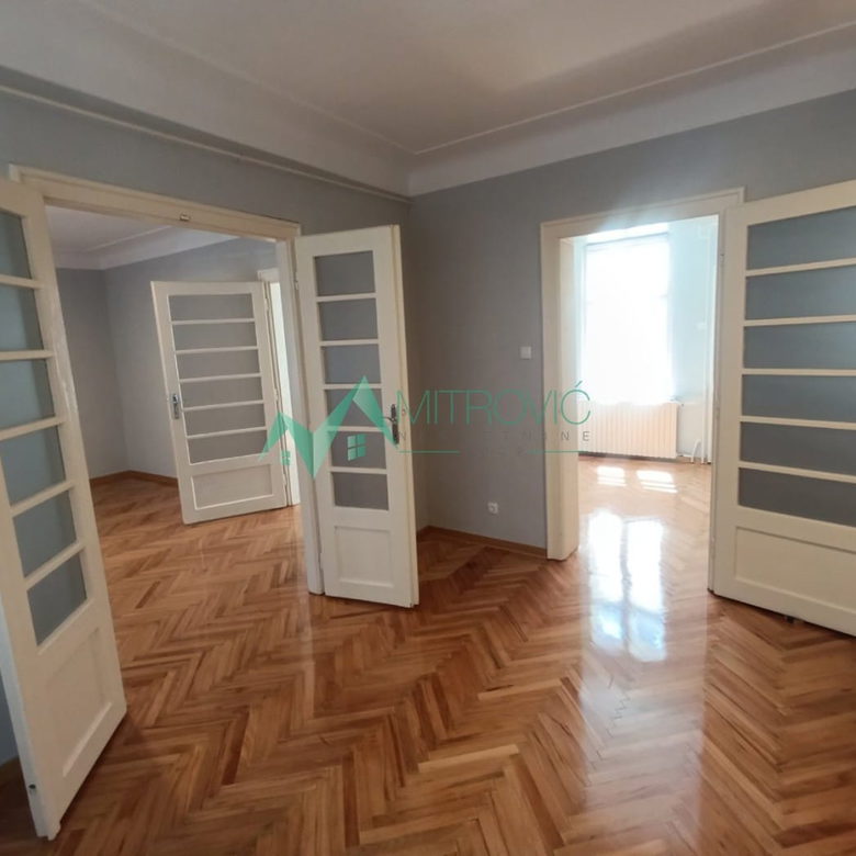 Stan Prodaja Novi Sad  84 m2