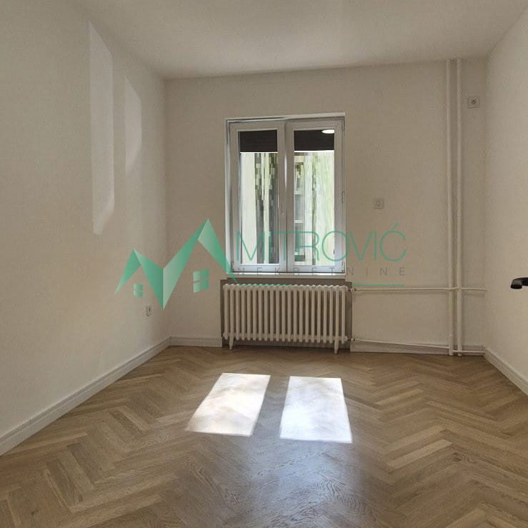 Stan Prodaja Novi Sad  75 m2