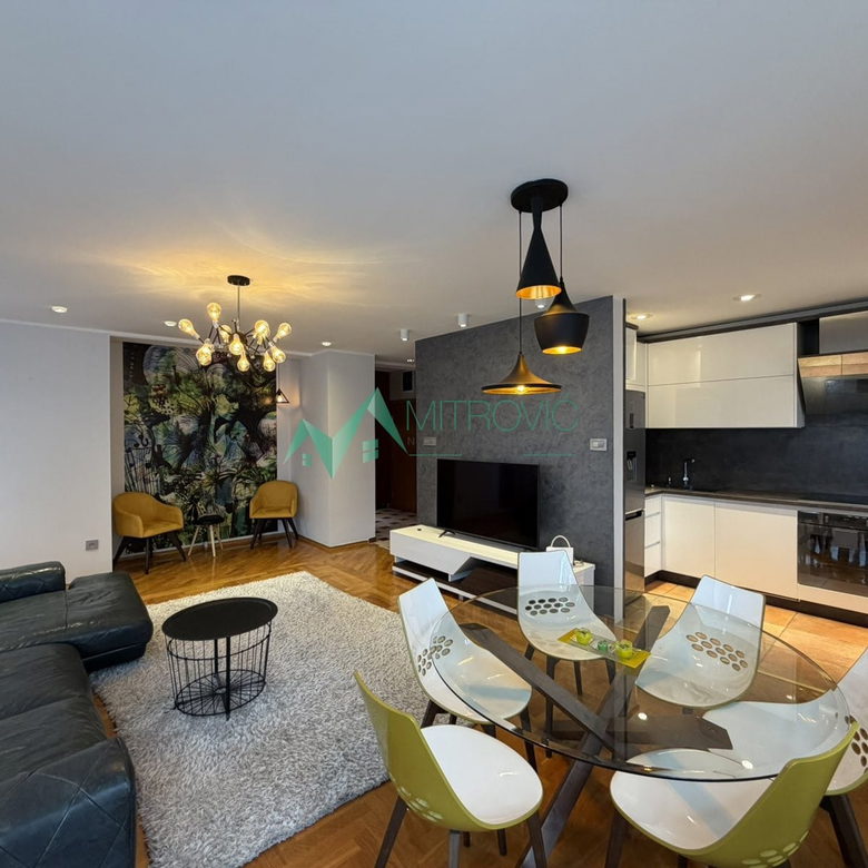 Stan Prodaja Novi Sad  161 m2