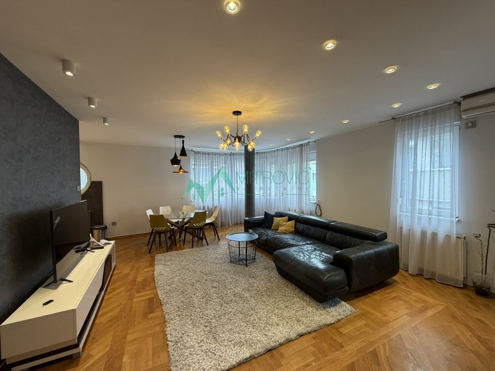 Stan Prodaja Novi Sad  161 m2
