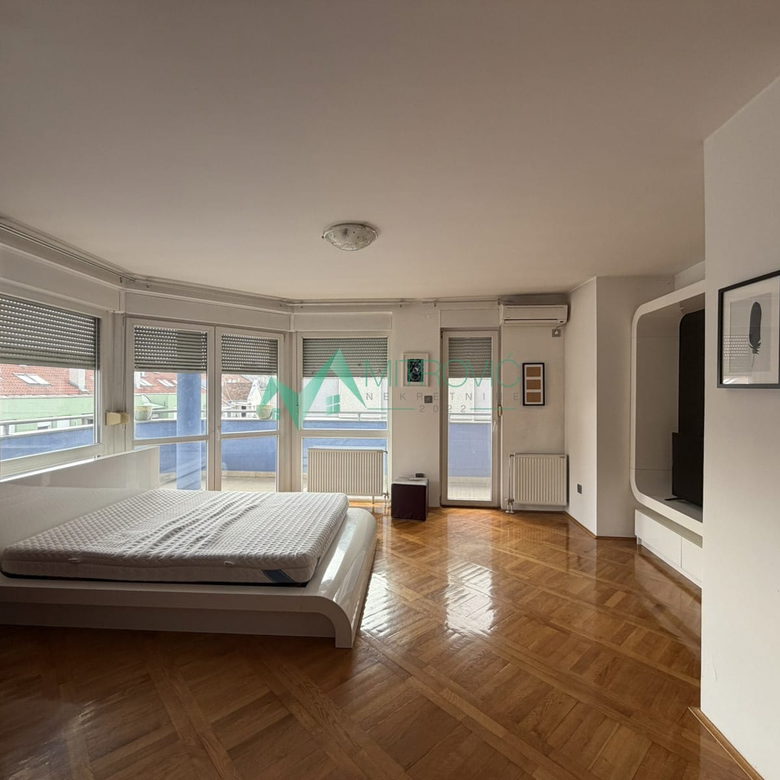 Stan Prodaja Novi Sad  161 m2