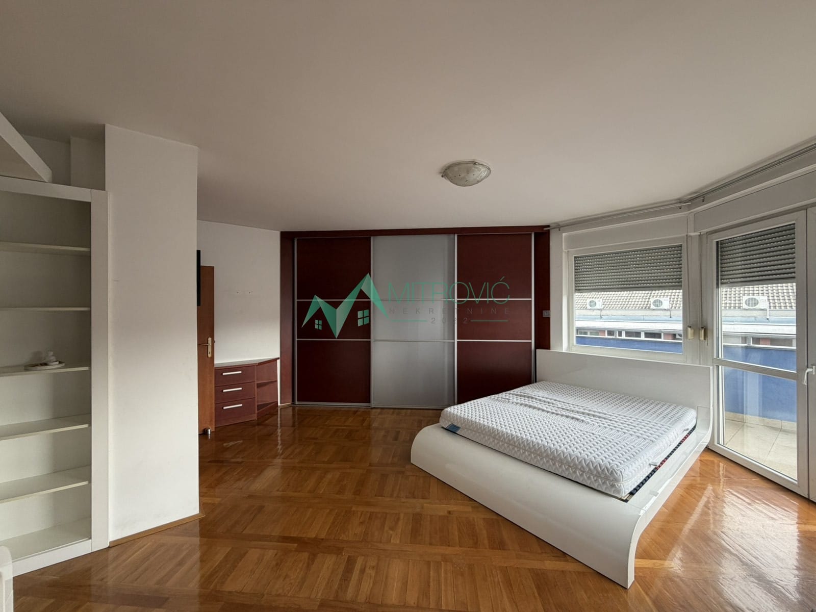 Stan Prodaja Novi Sad  161 m2