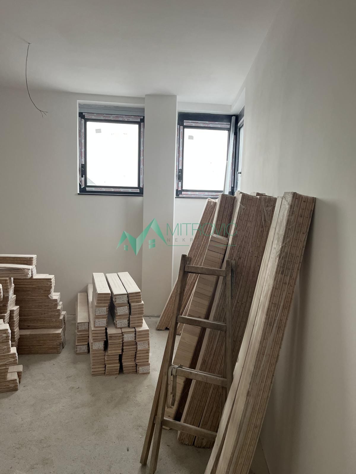 Stan Prodaja Novi Sad  122 m2