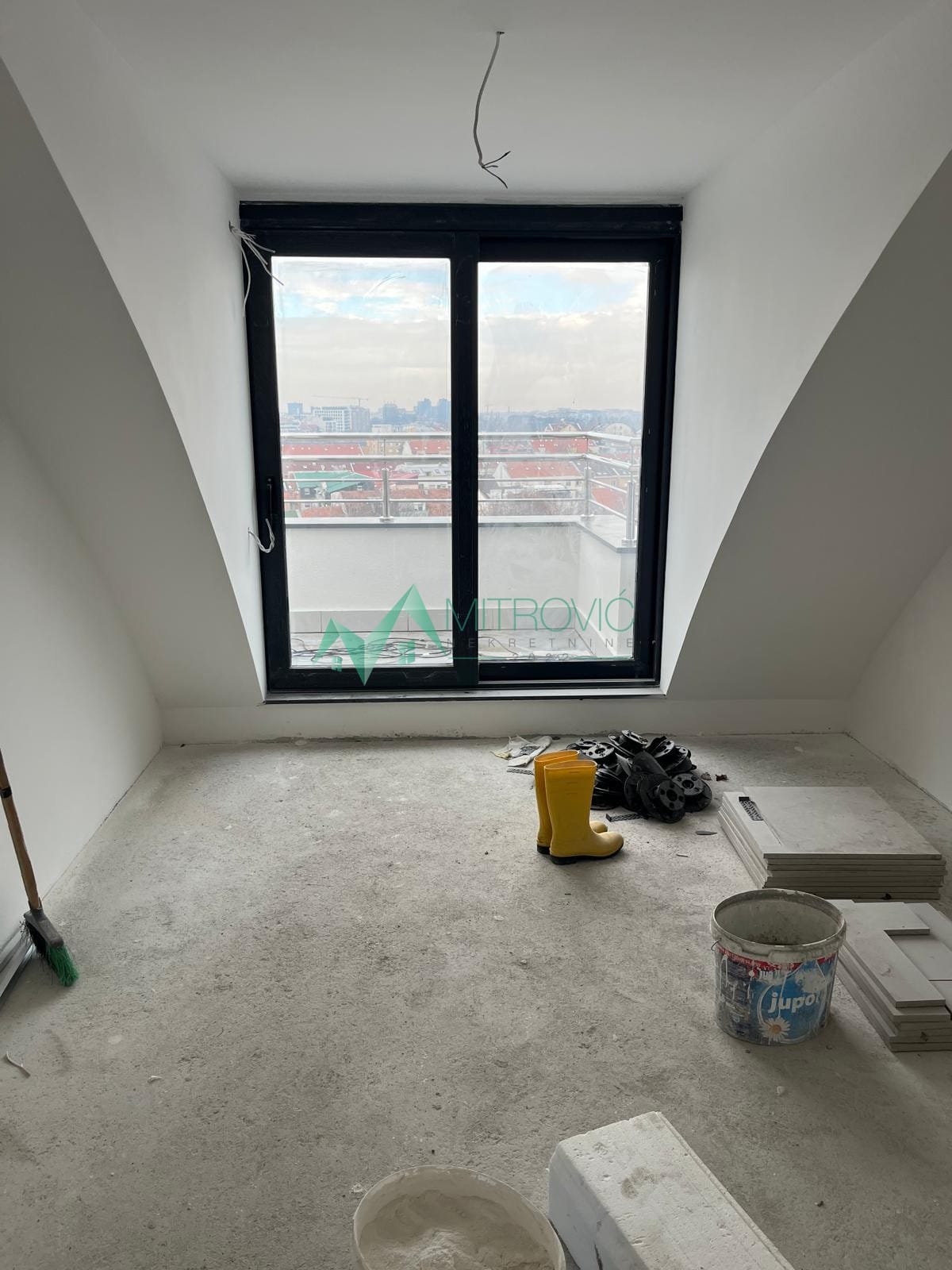 Stan Prodaja Novi Sad  122 m2