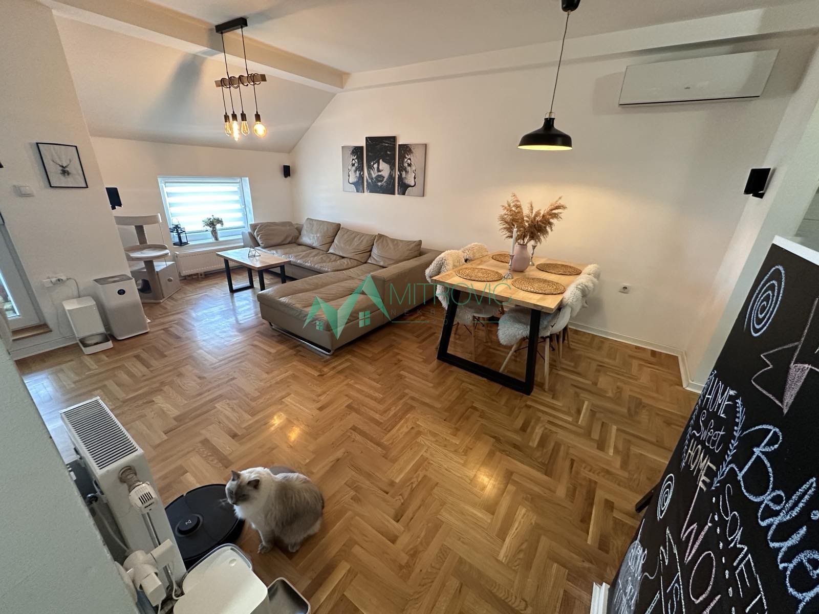 Stan Prodaja Novi Sad  94 m2