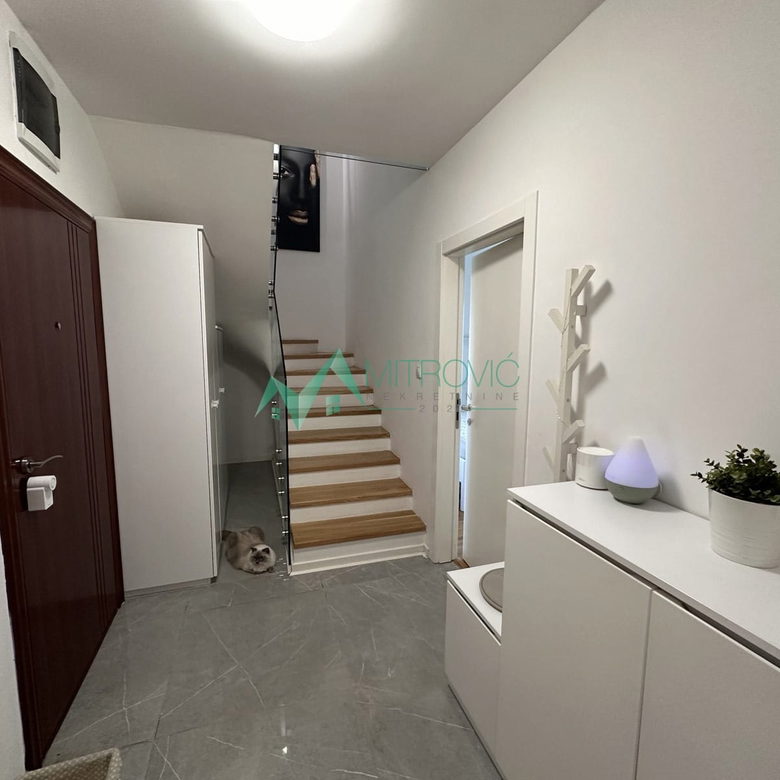 Stan Prodaja Novi Sad  94 m2