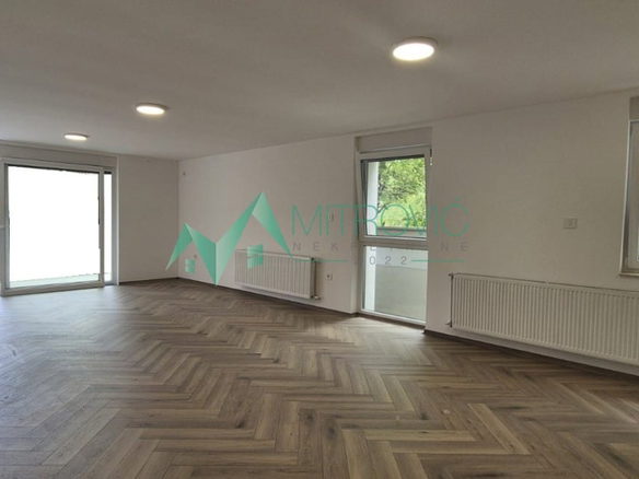 Stan Prodaja Novi Sad  96 m2