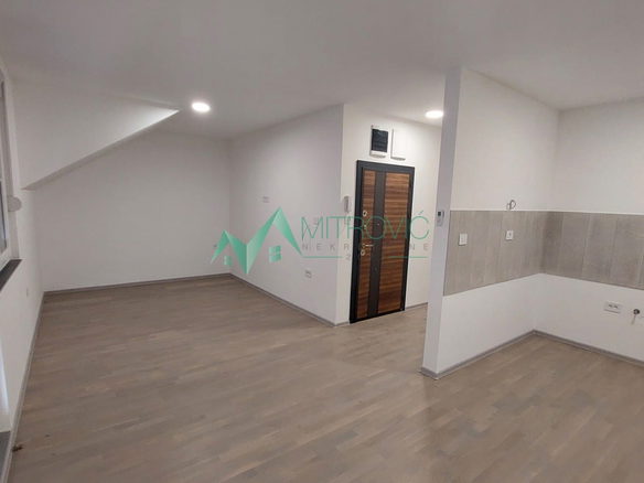 Stan Prodaja Petrovaradin  82 m2