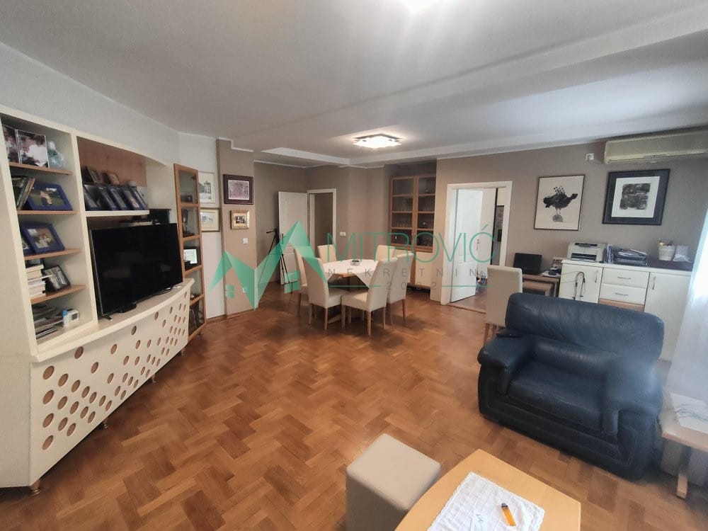 Stan Prodaja Novi Sad  112 m2