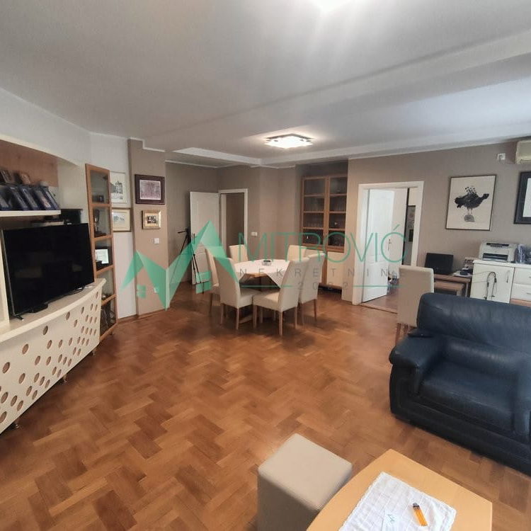 Stan Prodaja Novi Sad  112 m2