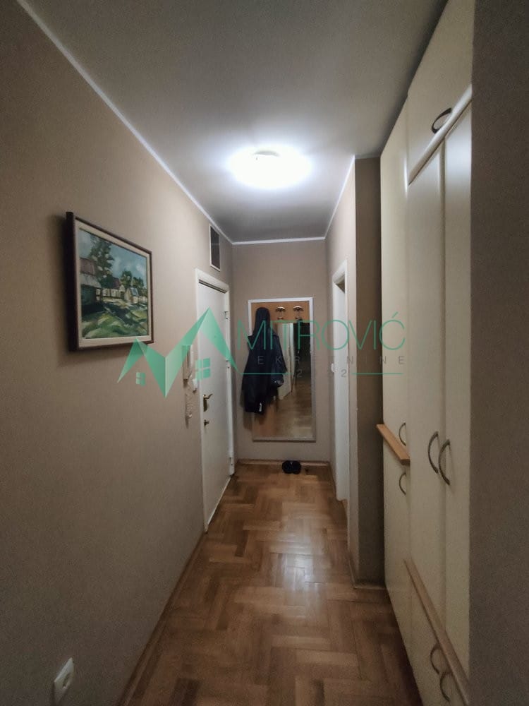 Stan Prodaja Novi Sad  112 m2
