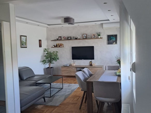 Stan Prodaja Novi Sad  97 m2