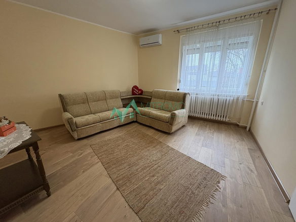 Stan Prodaja Sremski Karlovci  77 m2