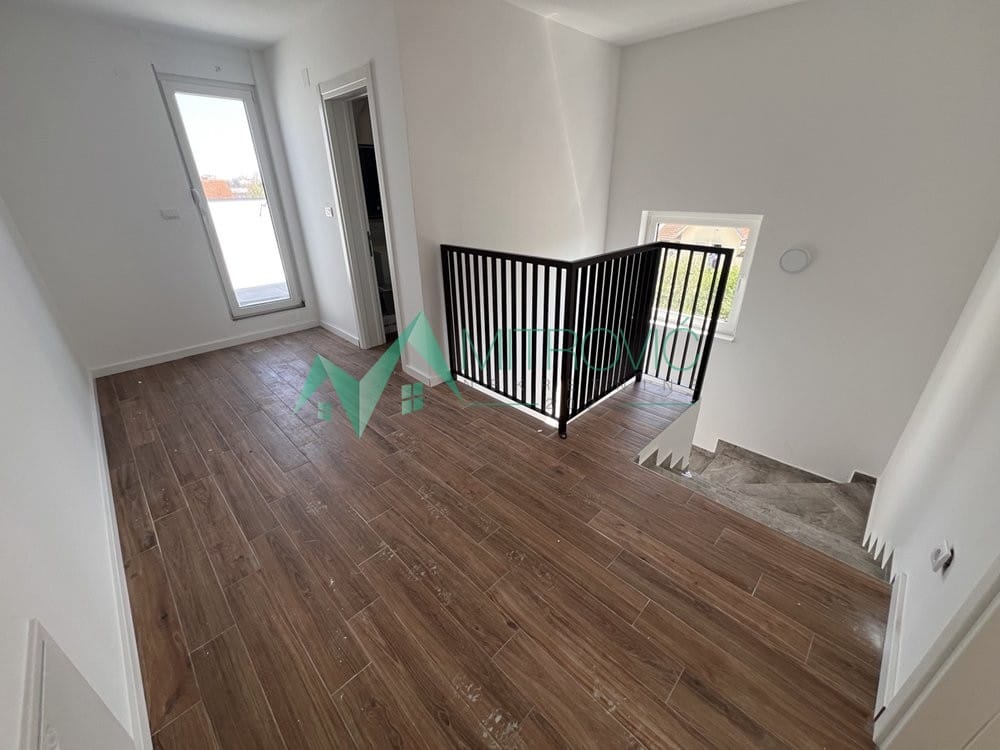 Stan Prodaja Novi Sad  114 m2