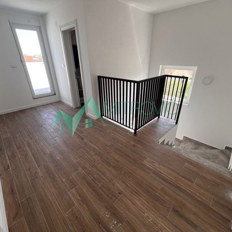 Stan Prodaja Novi Sad  114 m2