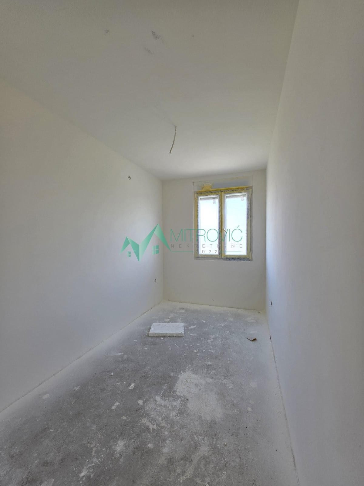 Stan Prodaja Veternik  74 m2