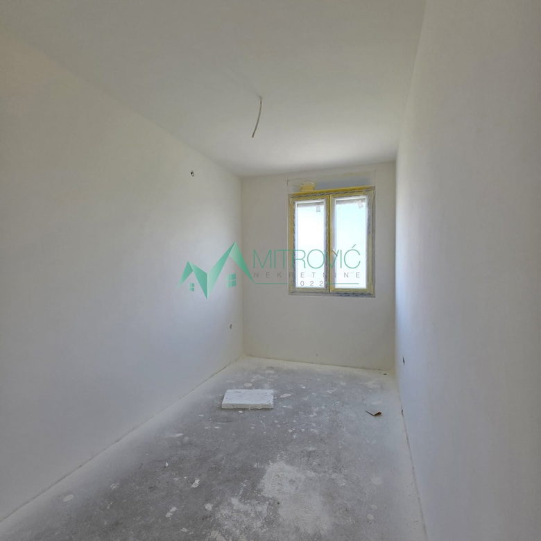 Stan Prodaja Veternik  74 m2