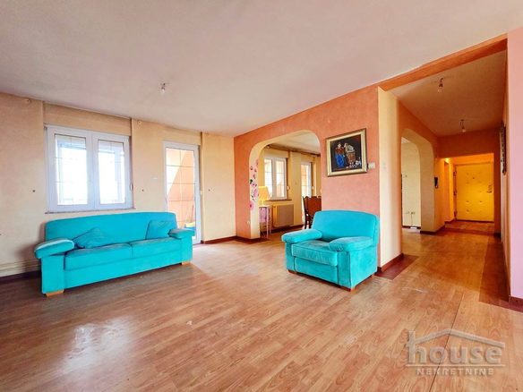 Stan Prodaja Novi Sad  179 m2