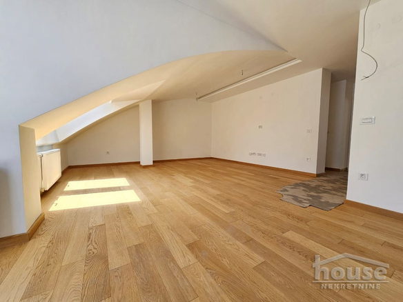 Stan Prodaja Novi Sad  185 m2