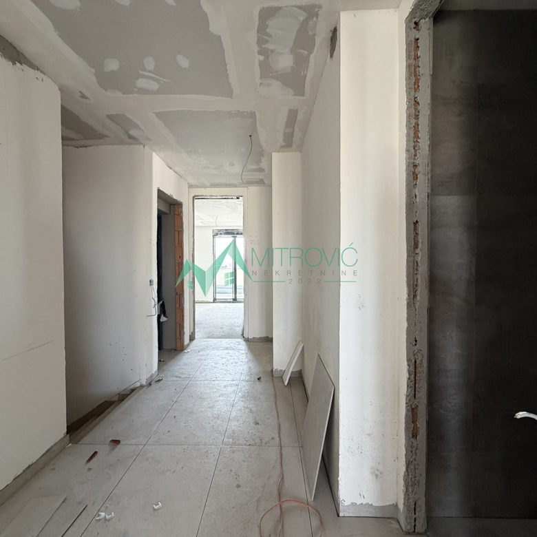 Stan Prodaja Novi Sad  253 m2