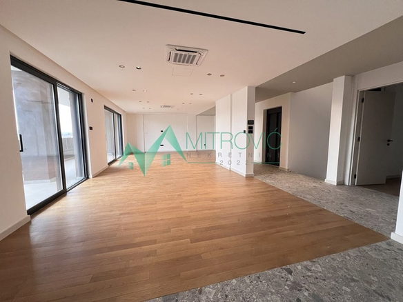 Stan Prodaja Novi Sad  210 m2