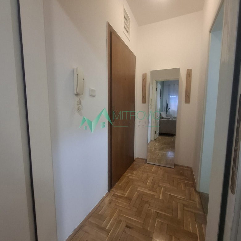 Stan Prodaja Novi Sad  29 m2