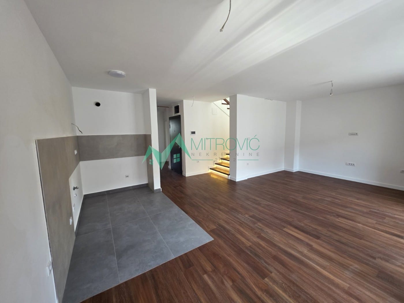 Stan Prodaja Novi Sad  136 m2