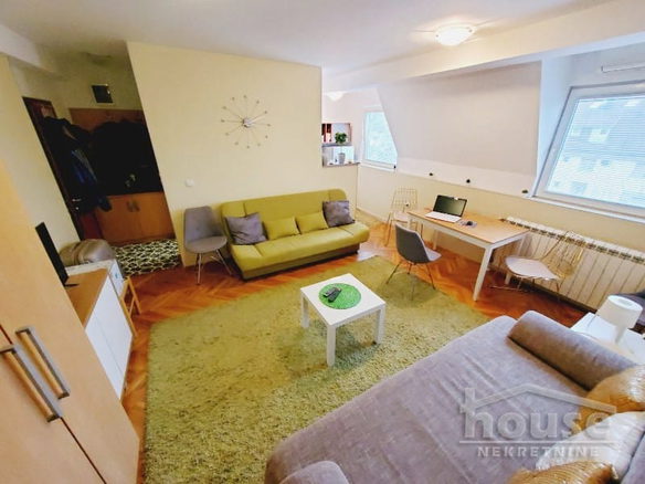 Stan Prodaja Novi Sad  80 m2