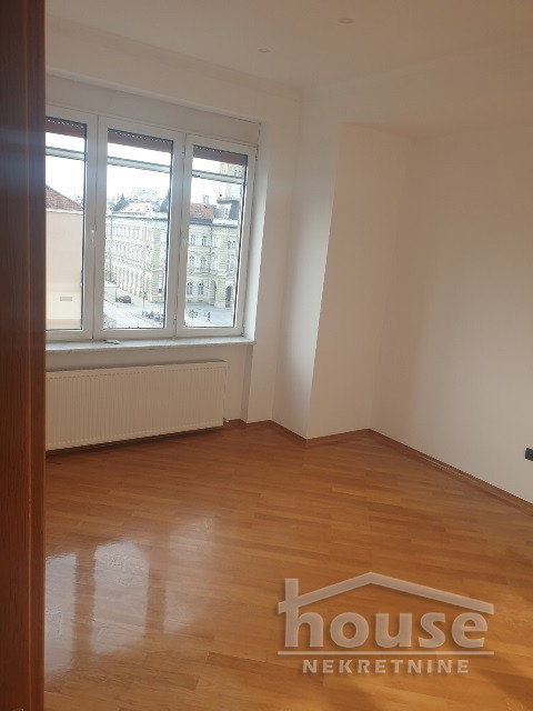 Stan Prodaja Novi Sad  100 m2