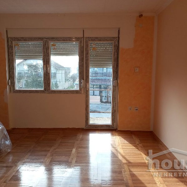 Kuća Prodaja Novi Sad  320 m2