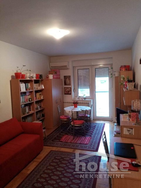 Jednosoban stan na prodaju, Centar, Novi Sad, 30m², 2. sprat, 123.600 €