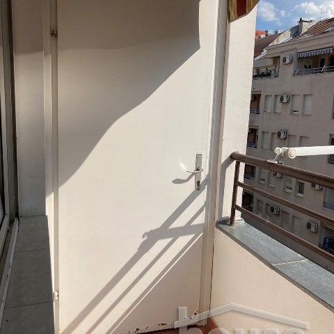 Dvosoban stan za izdavanje, Grbavica, Novi Sad, 46m², 450 €/mes