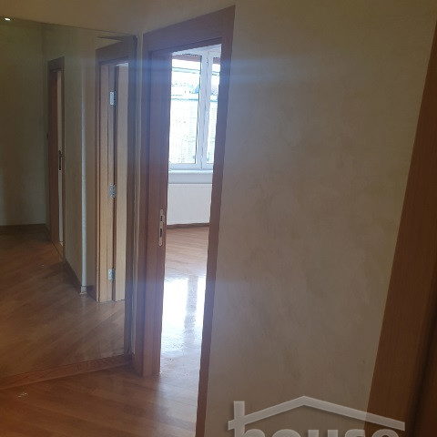 Četvorosoban stan na prodaju, Centar, Novi Sad, 100m², 525.300 €
