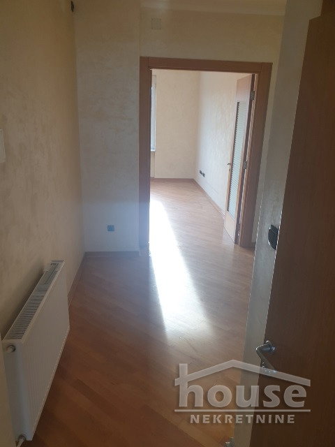 Četvorosoban stan na prodaju, Centar, Novi Sad, 100m², 525.300 €