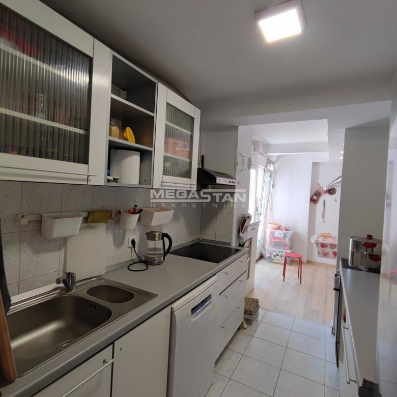 Petosoban stan na prodaju, Blok 63, Beograd, 104m², 239.000 €