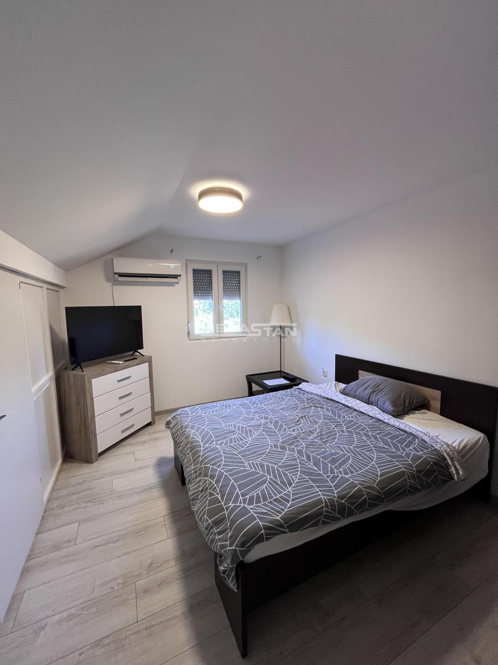 108091646-19-20241015155602 Kuća na prodaju, Vrčin, Beograd, 184m², 200.000 €