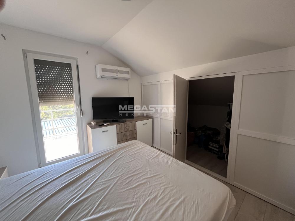 108091646-9-20241015155559 Kuća na prodaju, Vrčin, Beograd, 184m², 200.000 €