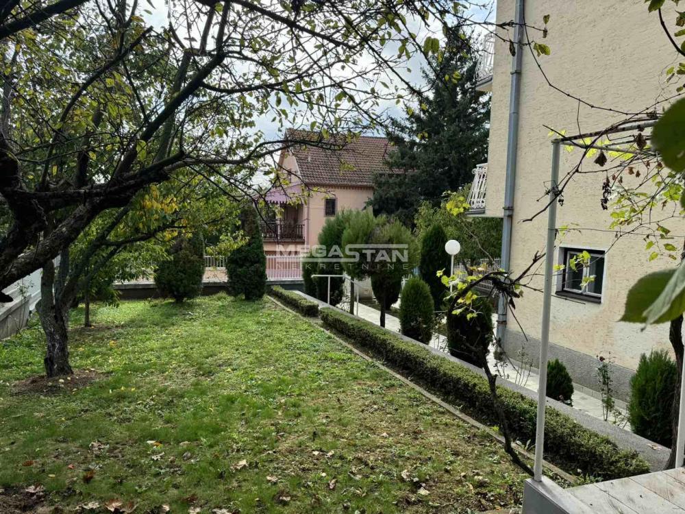 108091679-6-20241107161227 Kuća na prodaju, Leštane, Beograd, 372m², 220.000 €