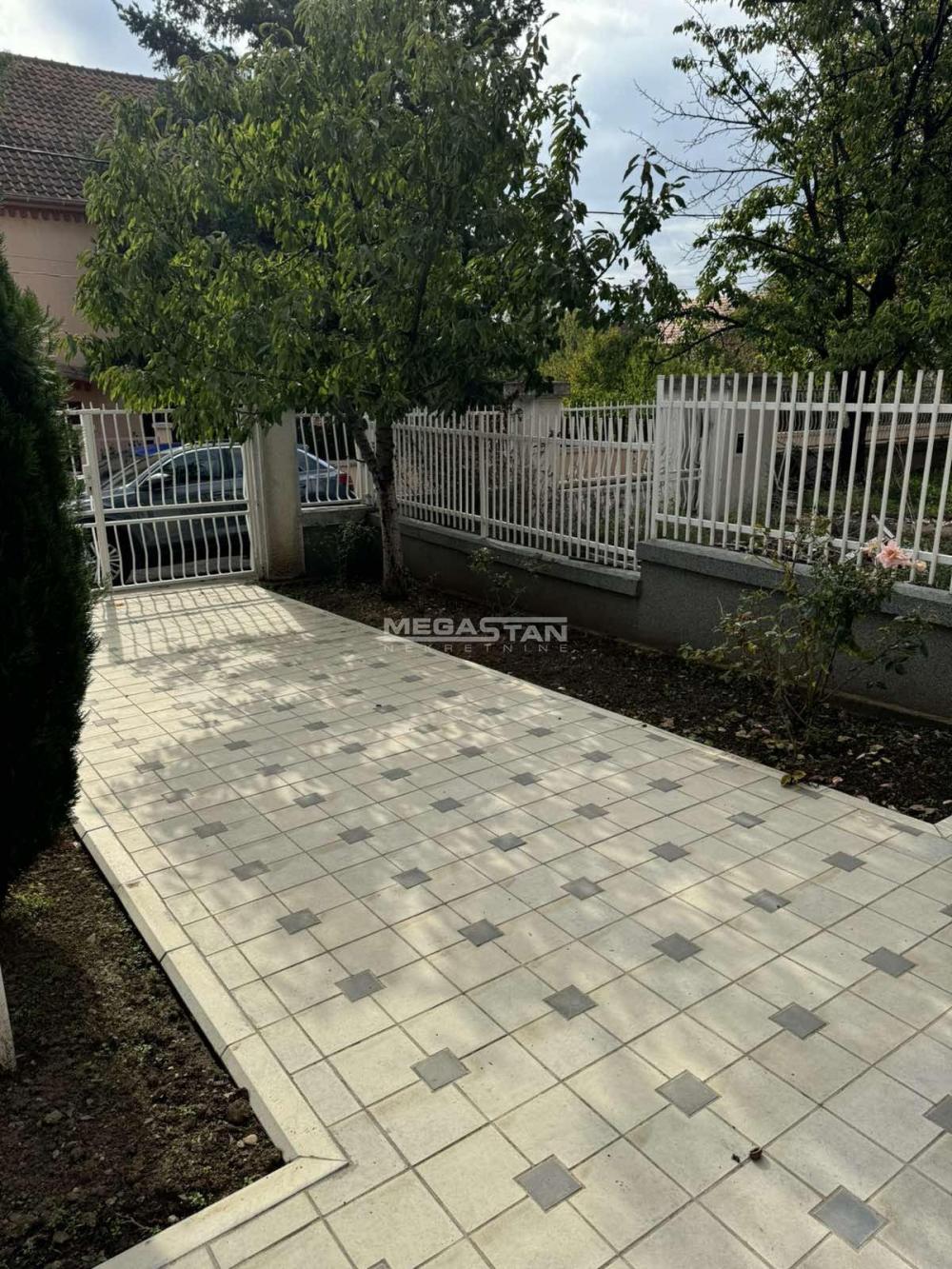 108091679-7-20241107161227 Kuća na prodaju, Leštane, Beograd, 372m², 220.000 €
