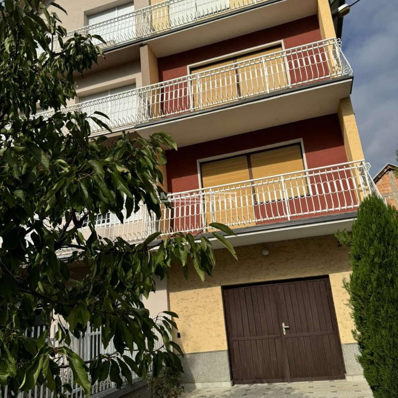 Kuća na prodaju, Leštane, Beograd, 372m², 220.000 €