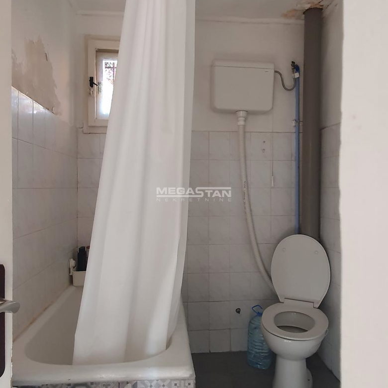 Petosoban stan na prodaju, Trg Nikole Pašića, Beograd, 156m², 600.000 €