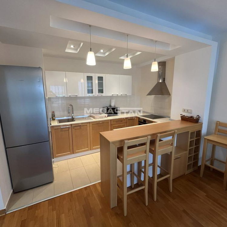 Trosoban stan na prodaju, Blok 67 – Belville, Beograd, 106m², 7. sprat, 390.000 €
