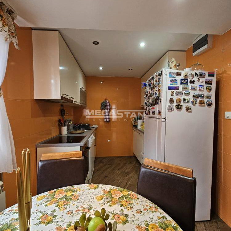 Kuća na prodaju, Zvezdarska Šuma, Beograd, 214m², Prizemlje, 330.000 €