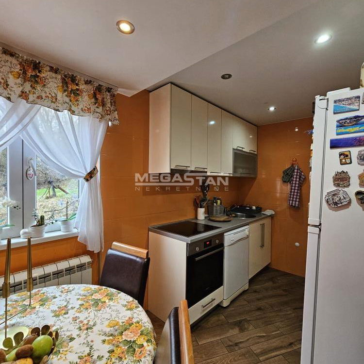 Kuća na prodaju, Zvezdarska Šuma, Beograd, 214m², Prizemlje, 330.000 €