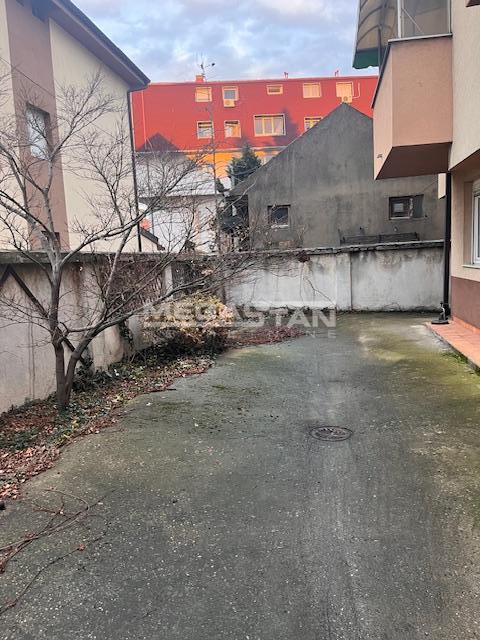 Lokal na prodaju, Učiteljsko Naselje, Beograd, 124m², 200.000 €