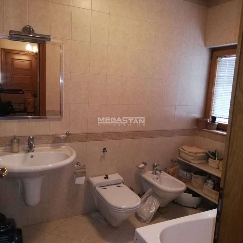 Četvorosoban stan na prodaju, Skupština, Beograd, 164m², 470.000 €