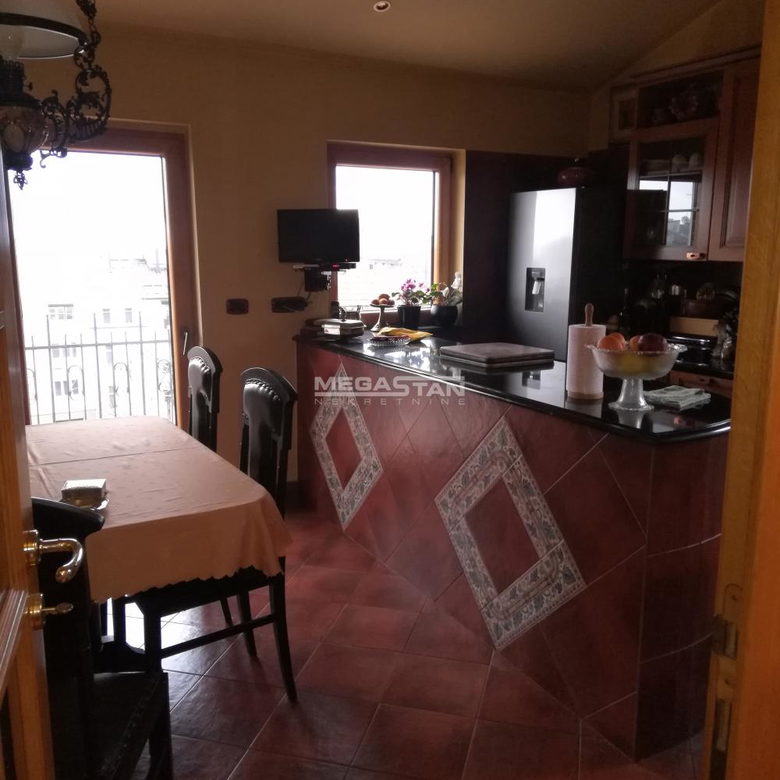 Četvorosoban stan na prodaju, Skupština, Beograd, 164m², 470.000 €